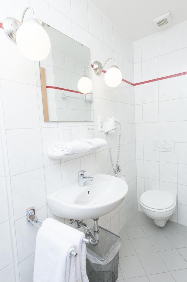 Hotel Pension Am Hauptbahnhof มิวนิก ภายนอก รูปภาพ